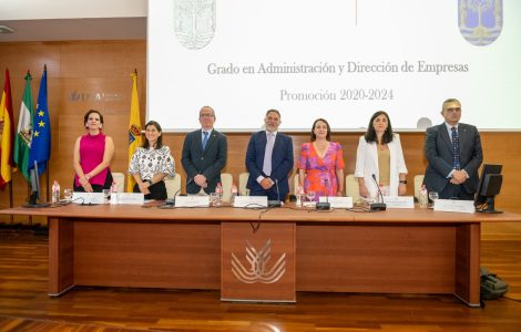Acto de graduación de ADE, Campus de Jerez – Delegación del Rector para ...