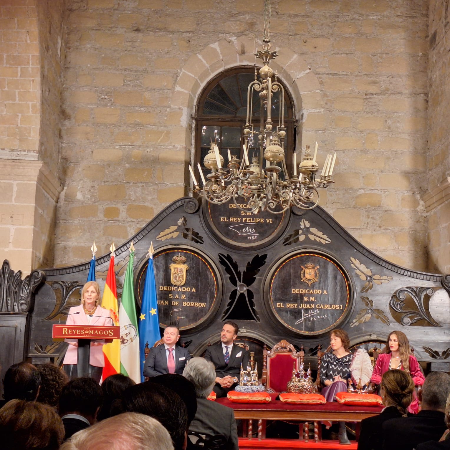 Asistencia del Delegado del Rector a la presentación de Sus Majestades Los Reyes Magos