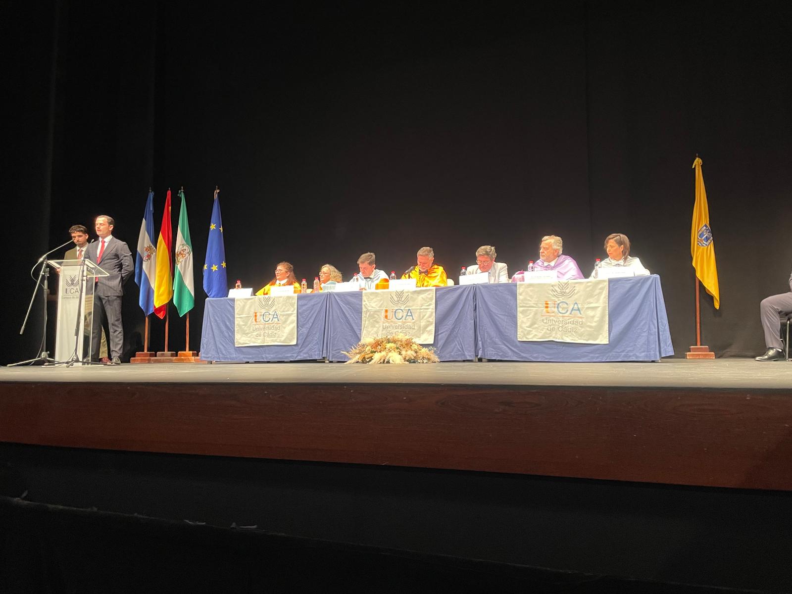 El Delegado del Rector para el Campus de Jerez representa al Sr. Rector ...