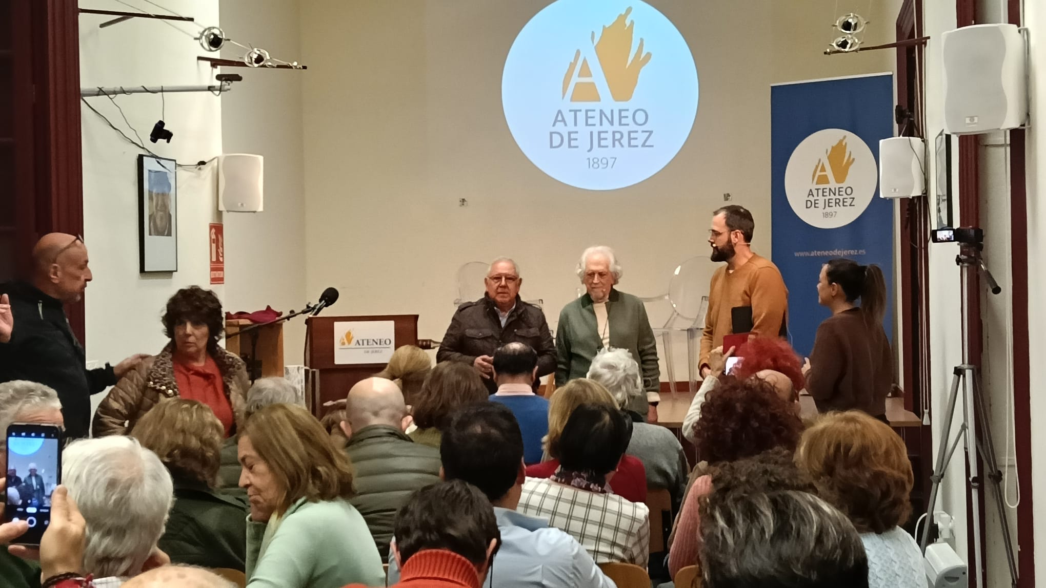 Ateneo de Jerez: inauguración del ciclo “Andalucía, identidad y realidad histórica”.