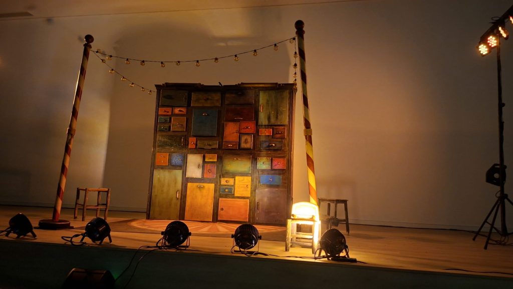 ASISTENCIA DEL DELEGADO DEL RECTOR PARA EL CAMPUS DE JEREZ AL MUSICAL “EL RAMPER”